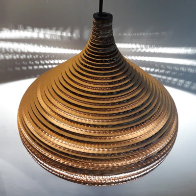 Sufitowa lampa wisząca z tektury CONE L lampa ekologiczna SOOA