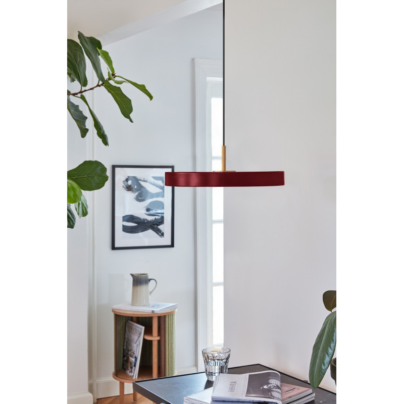 Asteria Mini ruby red lamp with LED panel UMAGE