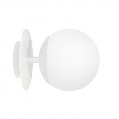 White PLAAT C wall light with disc and glass shade – UMMO