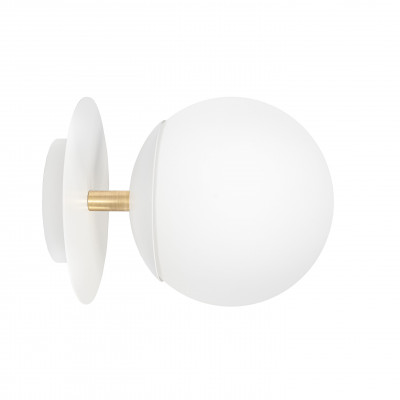 White PLAAT C wall light with disc, glass shade and brass detail – UMMO