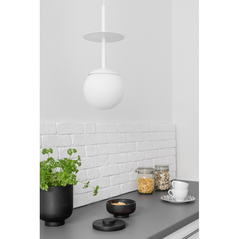 Ceiling hanging lamp PLAAT white lampshade, white tube and disc UMMO