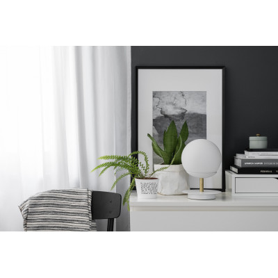 PLAAT ST white standing lamp UMMO