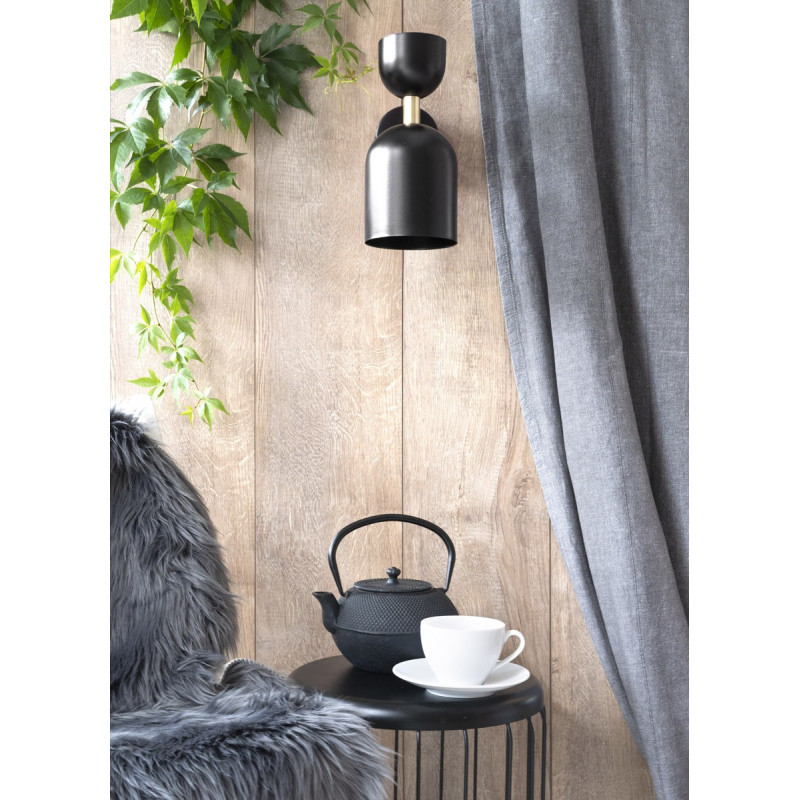 Lampa ścienna SUPURU czarny kinkiet z mosiężną rurką UMMO