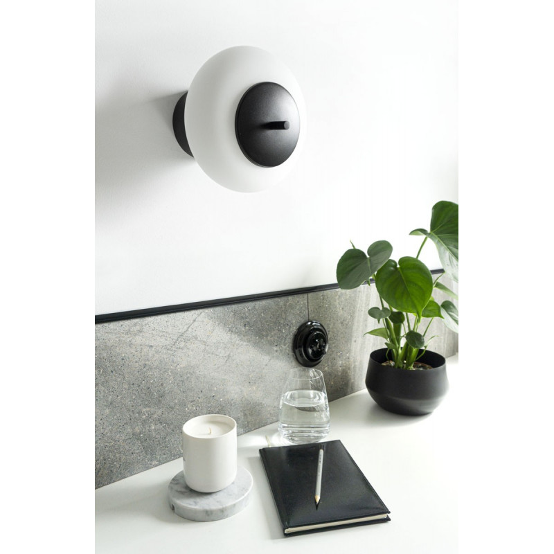 Lampa ścienna TORNI B kinkiet czarny ze szklanym kloszem Ummo