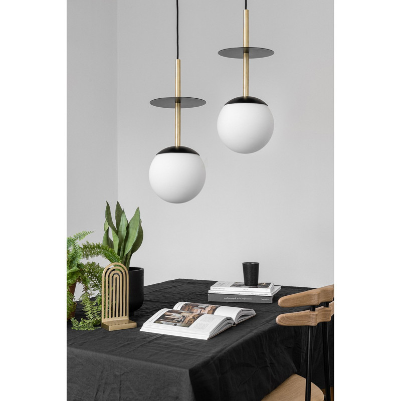 Double ceiling hanging lamp with adjustable length PLAAT A2 black disc lamp and brass tube UMMO