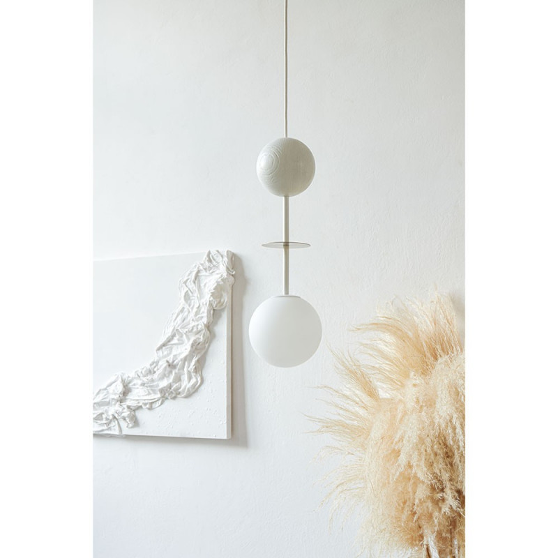 Hanging lamp OIO A white with a decorative wooden ball UMMO