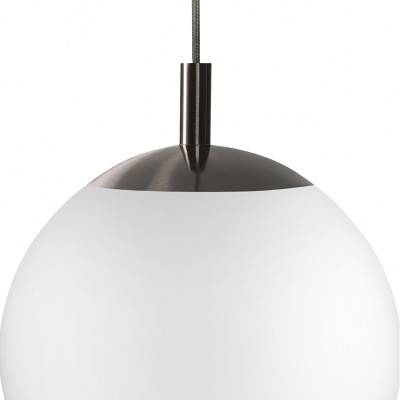 Potrójna sufitowa lampa wisząca Alur 2 z mlecznymi szklanymi kloszemi szczotkowany tytan KASPA