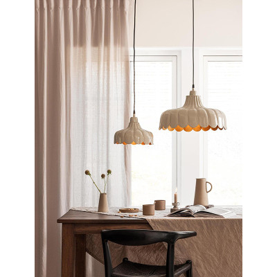 Metalowa lampa wisząca Wells 24 cm beżowa PR HOME