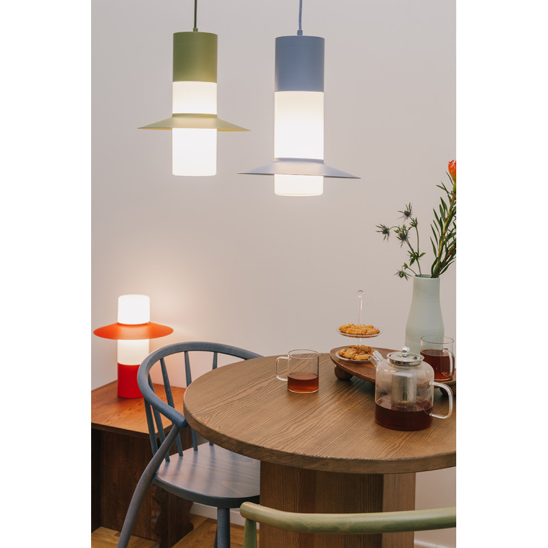Czarna lampa stołowa CAPONIO ST z mlecznym kloszem UMMO