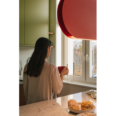 Red-orange MALUMI A hanging lamp with a built-in 3000K LED panel UMMO