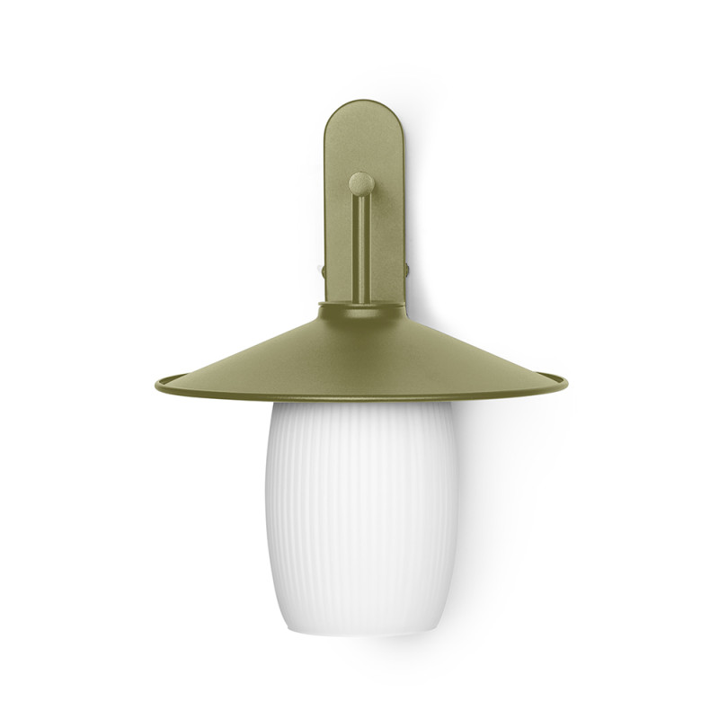 Oliwkowa lampa ścienna JINGU B z mlecznym ryflowanym kloszem UMMO