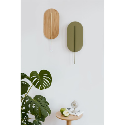ROKKE WOOD wooden wall lamp with a white decorative element UMMO