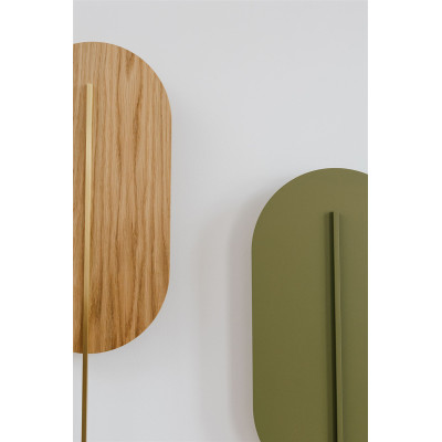 ROKKE WOOD wooden wall lamp with a brass decorative element UMMO