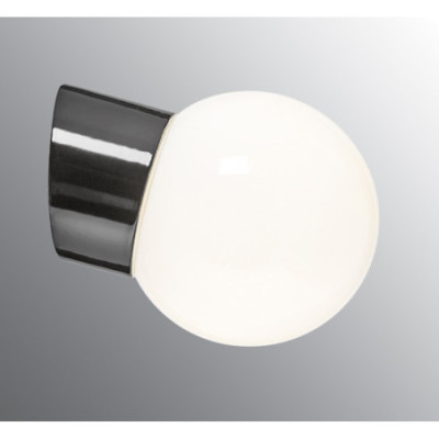 Czarna lampa ścienna Classic Globe 150 LED 8W 3000K 800lm porcelanowa oprawa IP54 z mlecznym kloszem Ifö Electric