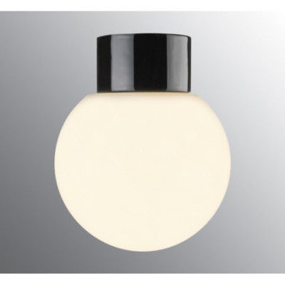 Czarna lampa sufitowa, ścienna Classic Globe 180 LED 8W 3000K 800lm porcelanowa IP54 z mlecznym matowym kloszem Ifö Electric