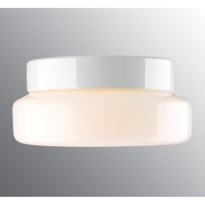 Biała lampa sufitowa, ścienna Classic E27,maks. 75W, porcelanowa oprawa IP44 z mlecznym kloszem Ifö Electric