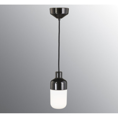Czarna lampa wisząca Ohm 100/215 LED 8W 3000K 800lm porcelanowa oprawa IP44 z mlecznym matowym kloszem Ifö Electric