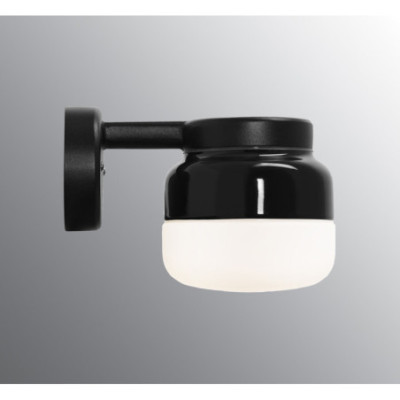 Ifö Electric Ohm Wall 140/150 Black GX53 Max 7 W IP44 Matt Opal Glass Wall Light