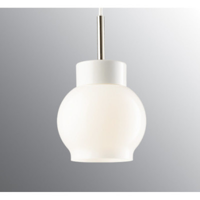 Biała lampa wisząca Smycka Magda porcelanowa oprawa z mlecznym kloszem Ifö Electric