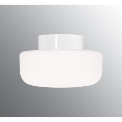 Biała lampa sufitowa, ścienna Solenne 250 LED 10W 3000K 1000lm porcelanowa oprawa IP44 z mlecznym matowym kloszem Ifö Electric