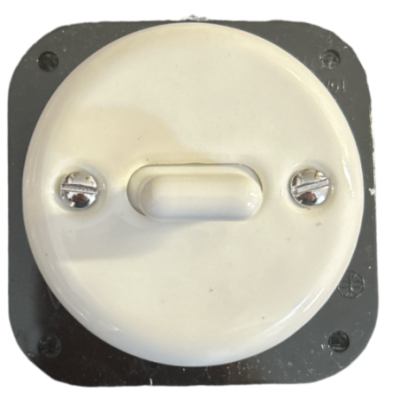 Alkri Antica Toogle White Flush-Mounted Intermediate Switch