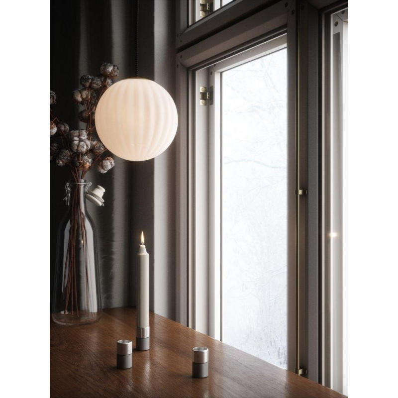 Lampa wisząca Bright Modeco Brass z kremowym przewodem Nordic Tales
