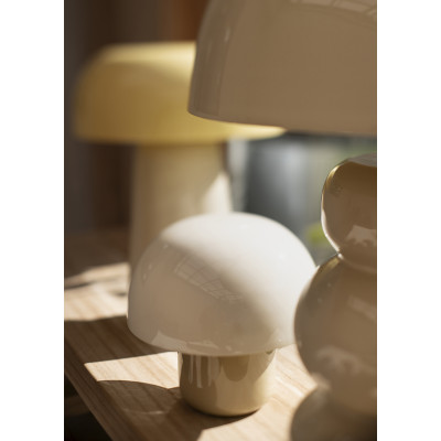 Enamel table lamp in khaki with a beige shade Madam Stoltz