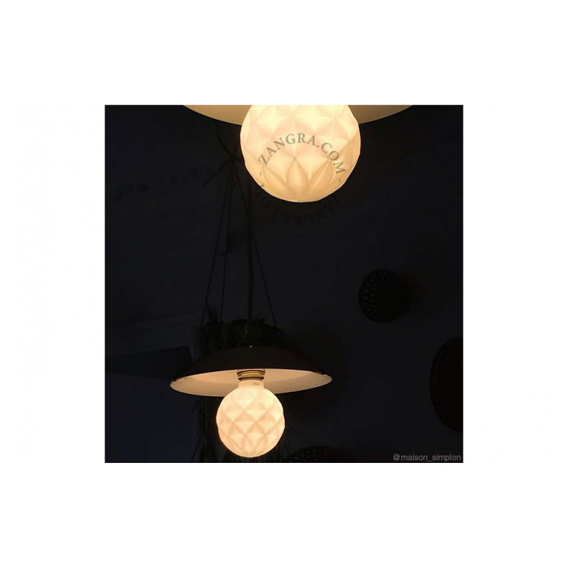 Decorative LED bulb with opal shade G95 E27 4W 2700K 350lm Zangra