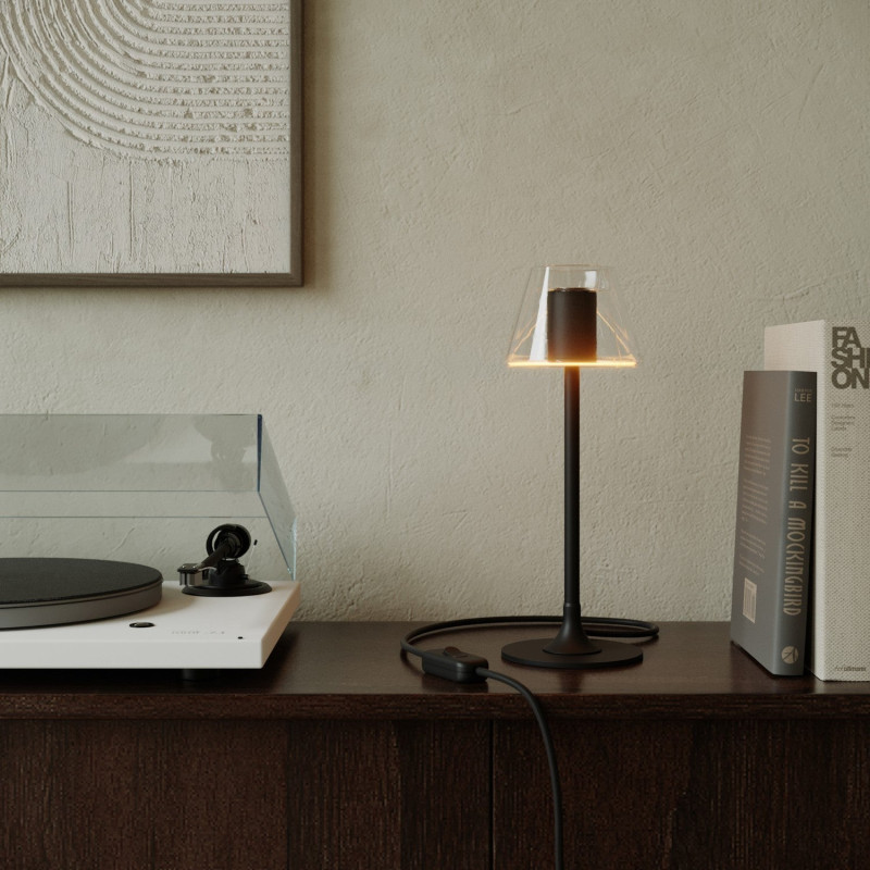 Czarna lampa stołowa MAG-Y z przezroczystą żarówką Ghost G07 Creative-Cables
