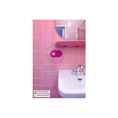 Beau pink porcelain bathroom shelf Zangra