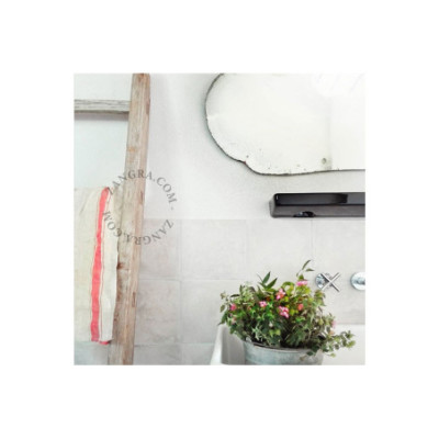 Black porcelain bathroom shelf Zangra