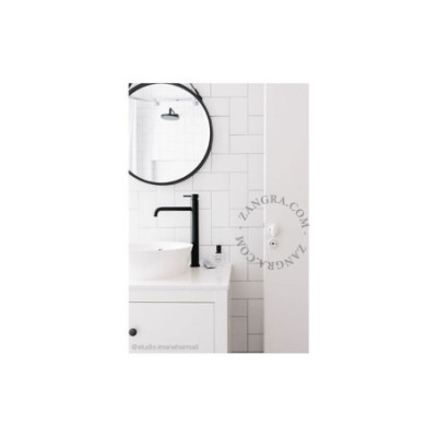 White porcelain door knob Zangra