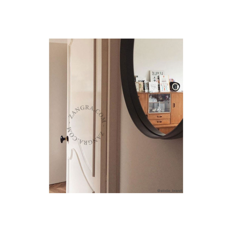 Black porcelain and brass door knob Zangra