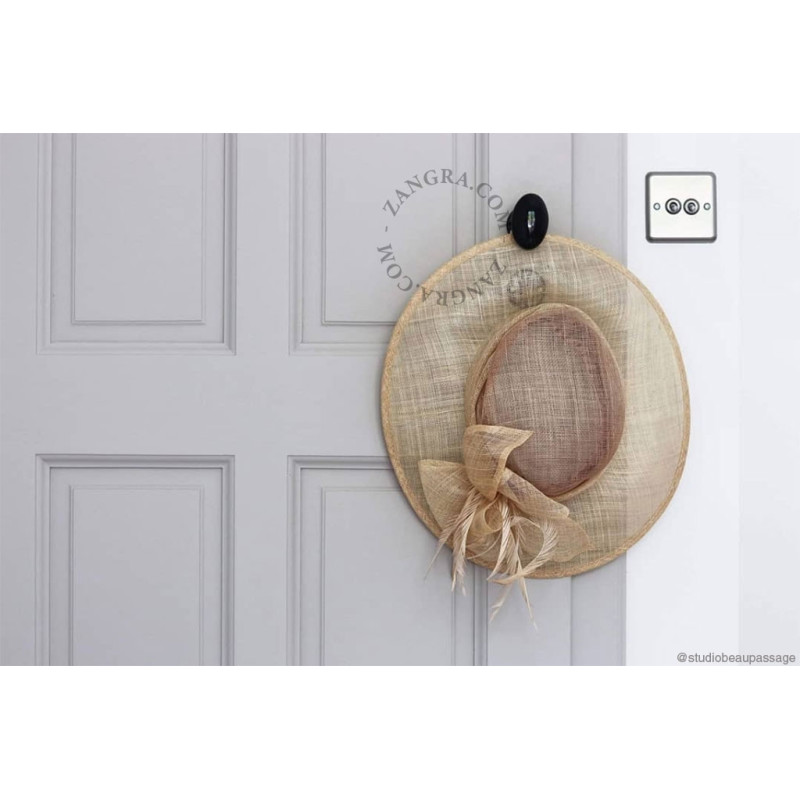 Black porcelain and brass door knob Zangra