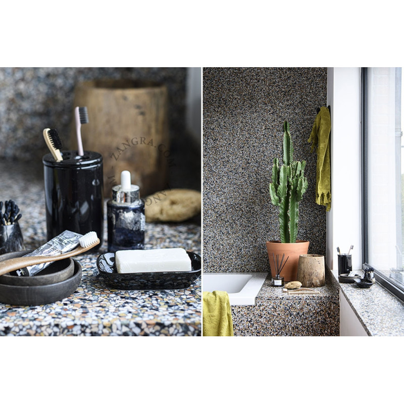Self-standing bamboo toothbrush – black Zangra