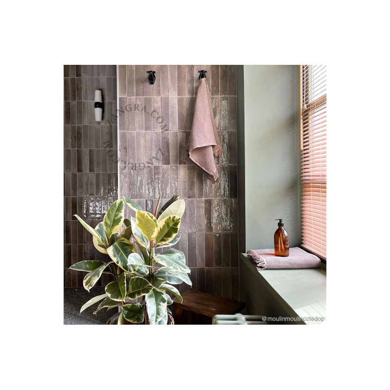 Pure Porcelain wall hook – black Zangra