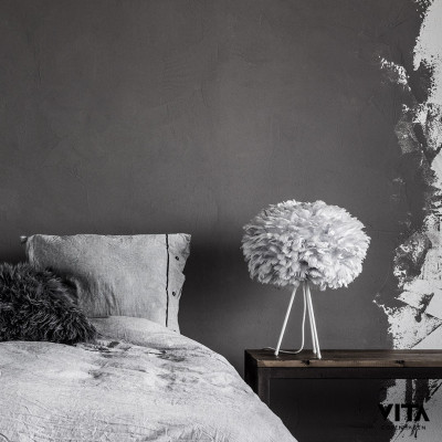 Light grey lamp with feathers Eos Medium UMAGE